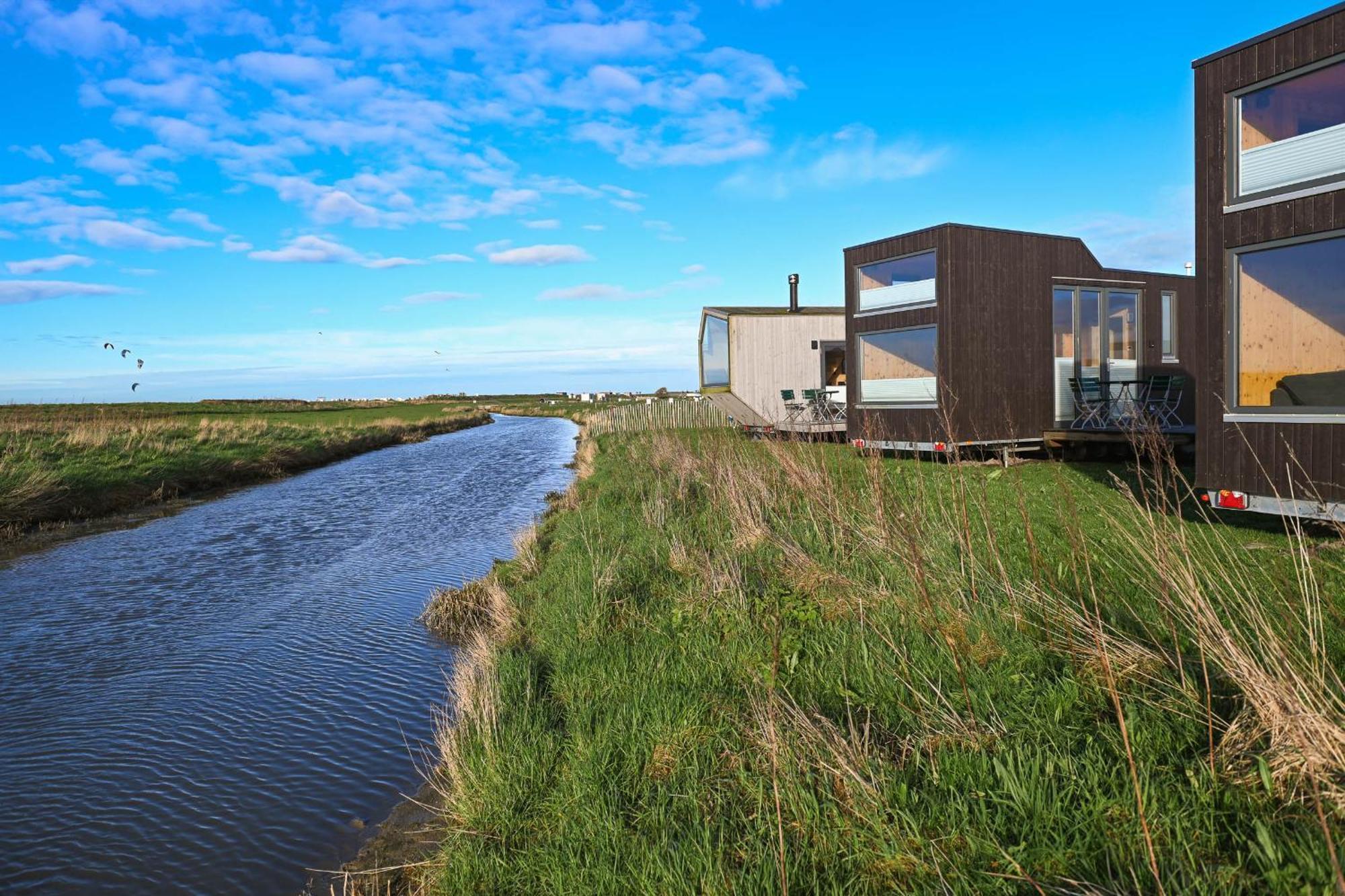 Tiny House Pioneer 18 Zur Meerseite - Green Tiny Village Harlesiel Каролинензил Екстериор снимка